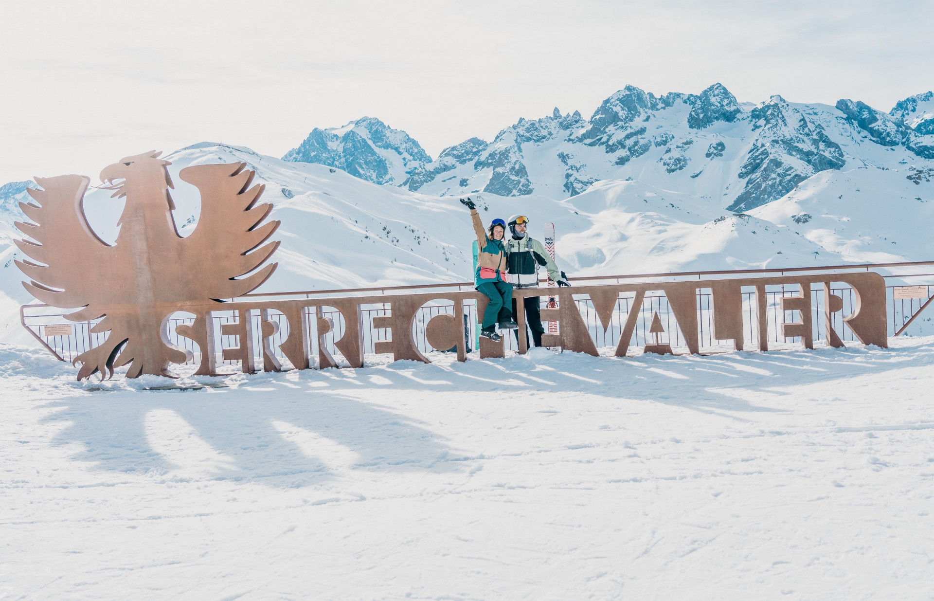 skieurs-et-lettres-serre-che-90